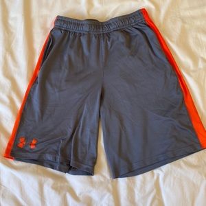 Under Armor Boys Athletic Shorts Grey Size Medium